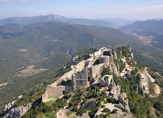 france/languedoc-coast/landmark/chateau-de-peyrepertuse