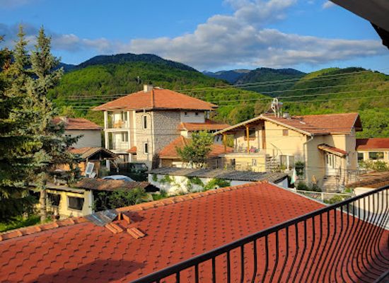 bulgaria/danubian-plain/landmark/be-balkan-seminar-tourism-center