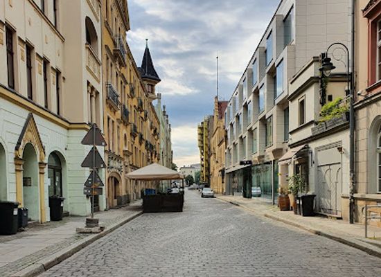 poland/wroclaw/landmark/four-denominations-district