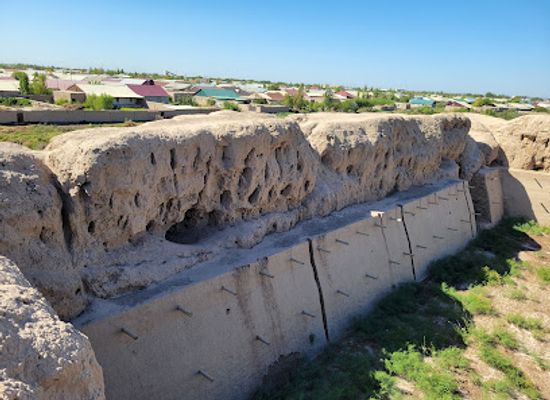 uzbekistan/karakalpakstan/landmark/pil-kala