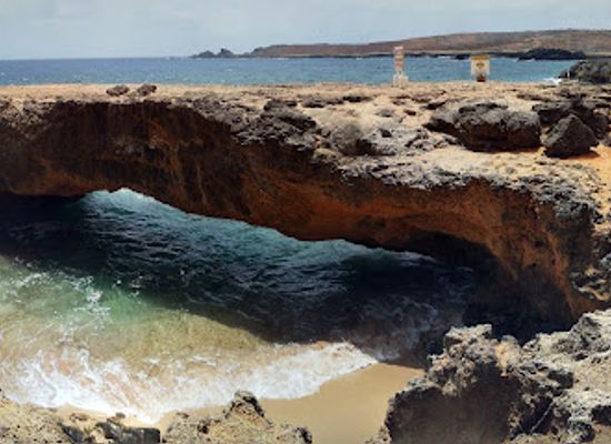 aruba/andicuri-beach/landmark/natural-bridge-aruba