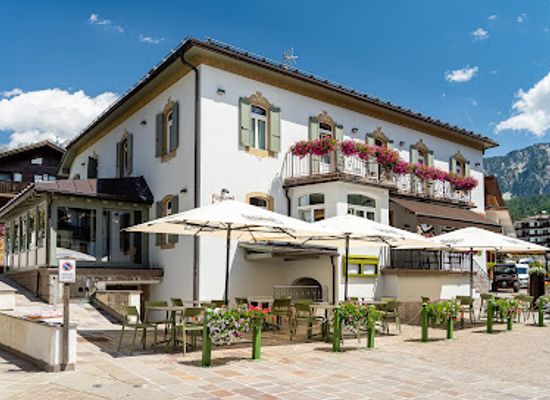 italy/cortina-d-ampezzo/landmark/pontejel-bierstube-forst