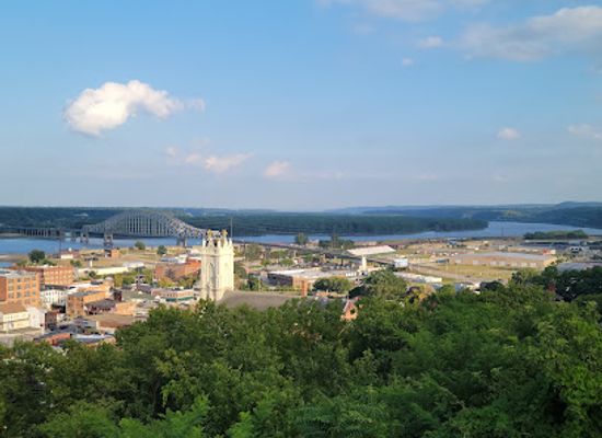 iowa/dutch-heritage-area/landmark/fenelon-place-elevator-company