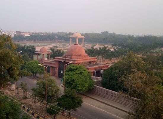 india/lucknow/charbagh/landmark/maharaja-bijli-pasi-quila