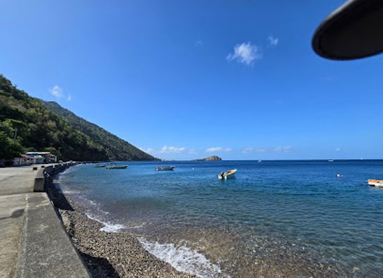 dominica/saint-luke/landmark/soufriere-bay