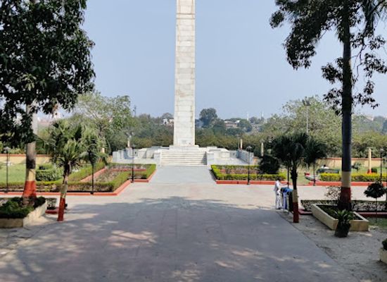 india/lucknow/landmark/shaheed-smarak