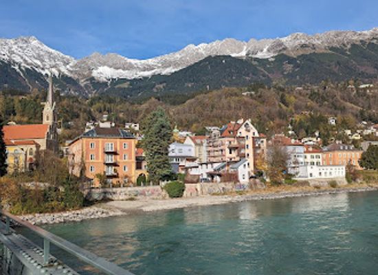 austria/innsbruck/igls/landmark/innsbrucker-hofgarten