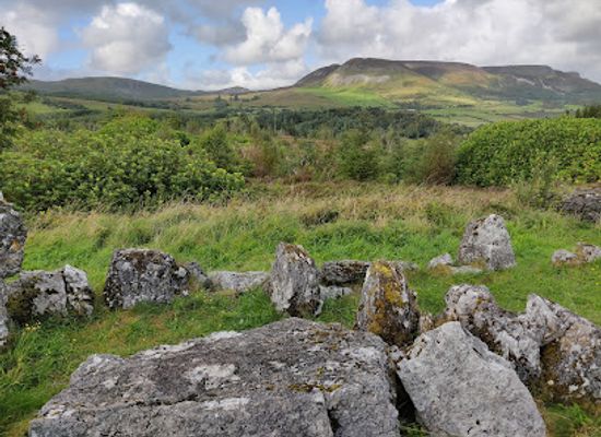 ireland/sligo/landmark/magheraghanrush-court-tomb