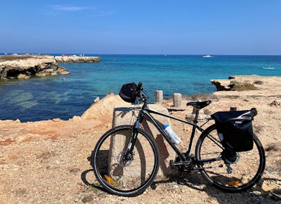 italy/apulia/landmark/puglia-cycle-tours