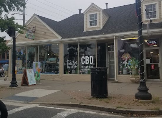 massachusetts/hyannis/landmark/crazy-mermaids
