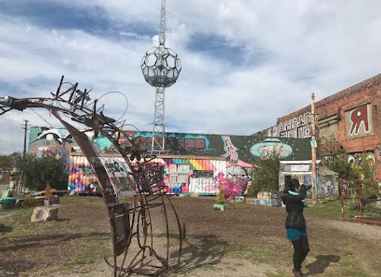michigan/detroit/landmark/lincoln-street-art-park