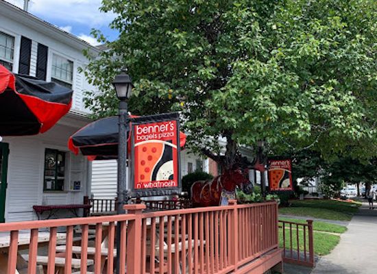 vermont/bennington/landmark/benner-s-bagels-pizza-n-what-nosh
