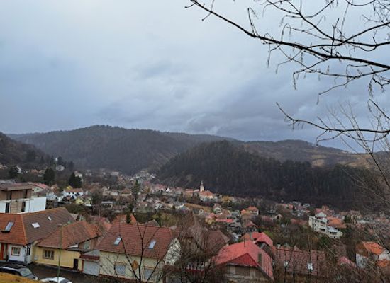 romania/brasov/landmark/musicoiului-cross