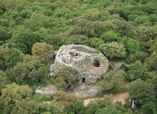 italy/sardinia/landmark/nuraghe-majori