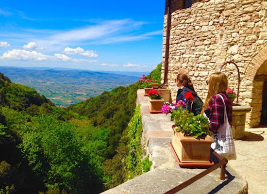 italy/assisi/landmark/meditation-retreats-in-the-simple-peace-of-assisi-italy