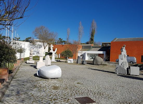 portugal/caldas-da-rainha/landmark/atelier-museum-antonio-duarte
