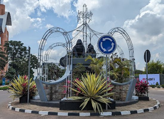 rwanda/butare/landmark/gorilla-statue