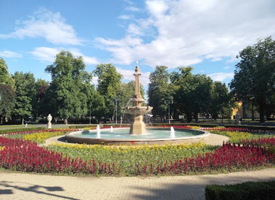 hungary/bukk/landmark/szmrecsanyi-lajos-kert