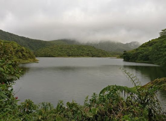 dominica/saint-george/landmark/fresh-water-lake