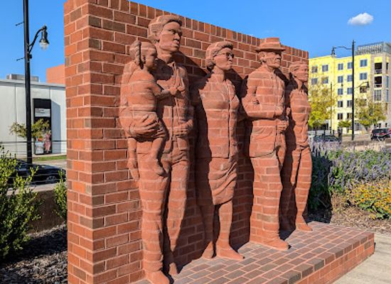 alabama/north-alabama/landmark/the-legacy-museum