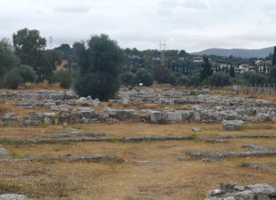 greece/euboea/landmark/temple-of-apollo-daphnephoros