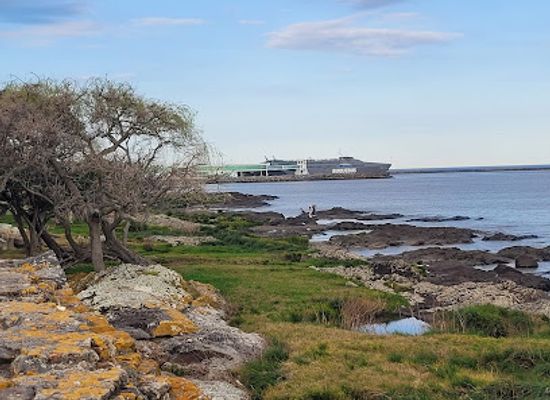 uruguay/south-coast/landmark/colonia-del-sacramento-lighthouse