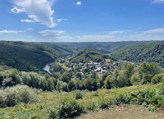 belgium/ardennes-mountains/landmark/les-echelles-de-rochehaut