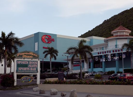 sint-maarten/cole-bay/landmark/caribbean-cinemas