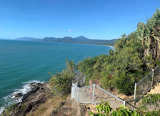 australia/port-douglas/landmark/four-mile-beach-cliff-walk-port-douglas
