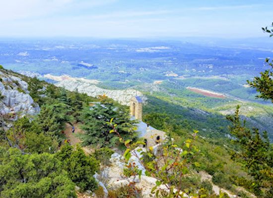 france/provence/landmark/provence-cross