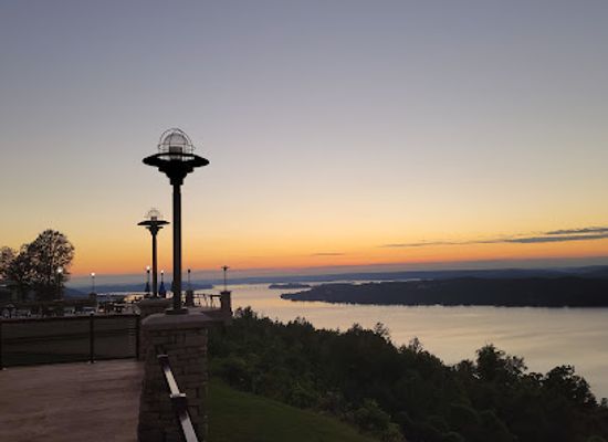 alabama/lake-guntersville/landmark/lake-guntersville-state-park