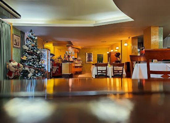romania/baia-mare/landmark/restaurant-budapesta
