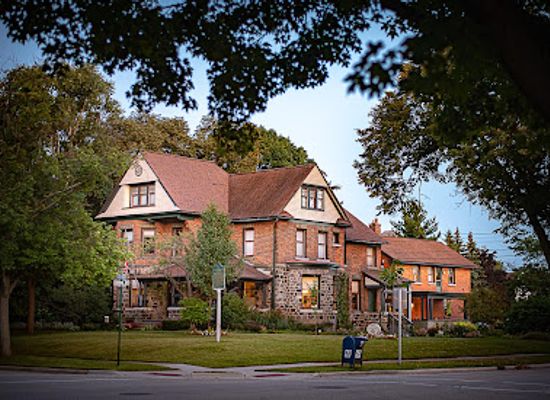 michigan/holland/landmark/centennial-inn