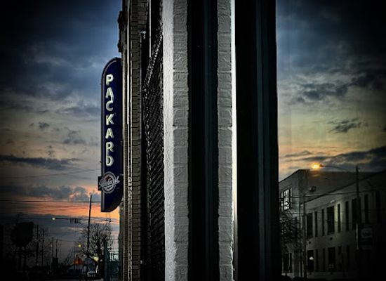 ohio/miami-valley/landmark/america-s-packard-museum