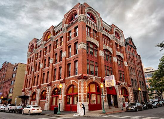 new-york/syracuse/armory-square/landmark/sky-armory