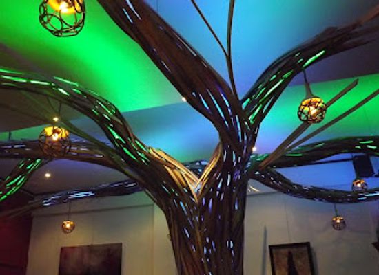 france/val-d-isere/landmark/restaurant-l-arbre-de-vie