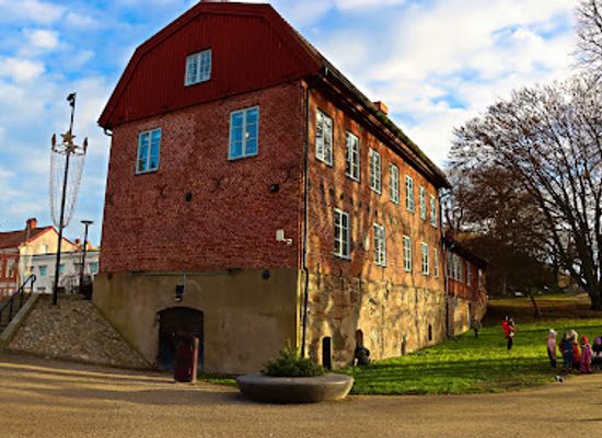 sweden/gotaland/landmark/gamla-uddevalla-bilder-torget