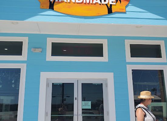texas/port-aransas/landmark/coastal-bend-handmade