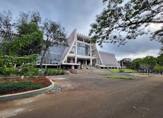 vietnam/buon-ma-thuot/landmark/dak-lak-museum