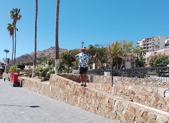 mexico/cabo-san-lucas/landmark/letras-kilometro-0