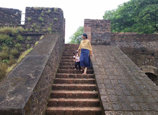 india/kerala/landmark/thalassery-fort