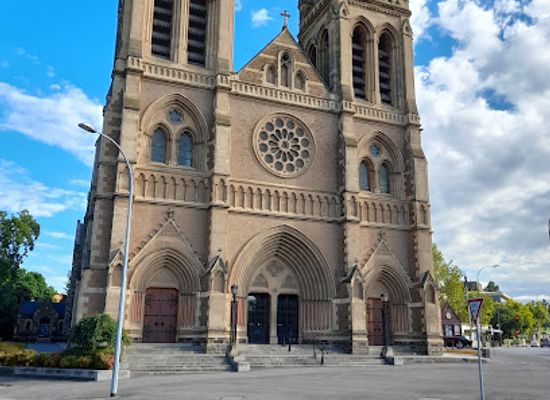 australia/adelaide/landmark/st-peter-s-cathedral