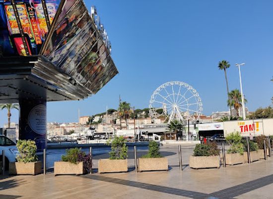 france/cannes/la-croisette/landmark/palace-of-festivals-and-congresses-of-cannes