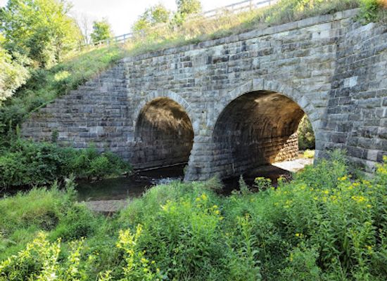 illinois/rock-river-valley/landmark/the-old-stone-bridge