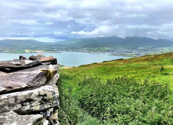 ireland/slea-head-drive/landmark/eask-tower-path
