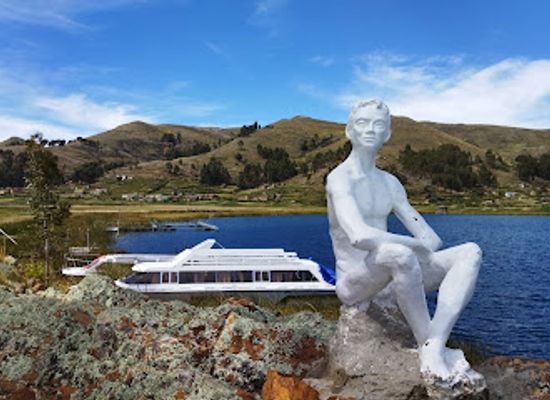 bolivia/lake-titicaca/landmark/huat-a-titicachi