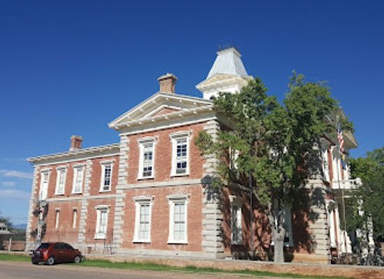 arizona/cochise-county/landmark/tombstone-courthouse-state-historic-park