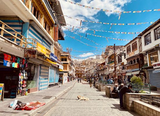 india/leh/landmark/leh-main-market