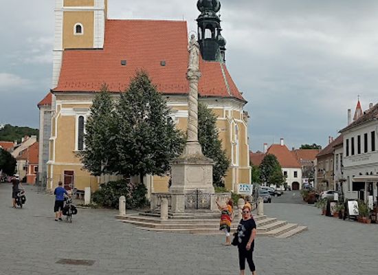 hungary/kiskunsag/landmark/jurisics-castle