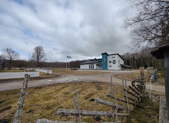 estonia/viljandi-county/landmark/rmk-soomaa-rahvuspargi-kulastuskeskus